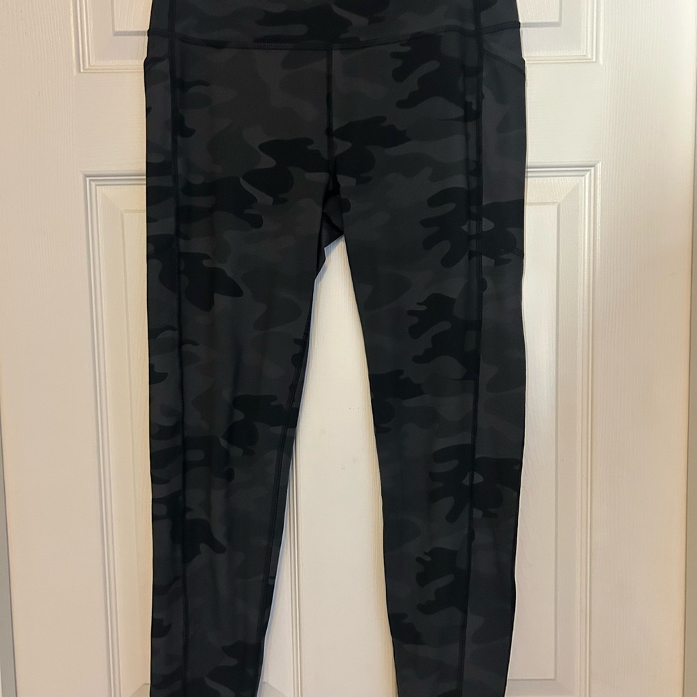 DSG Black Camouflage Activewear